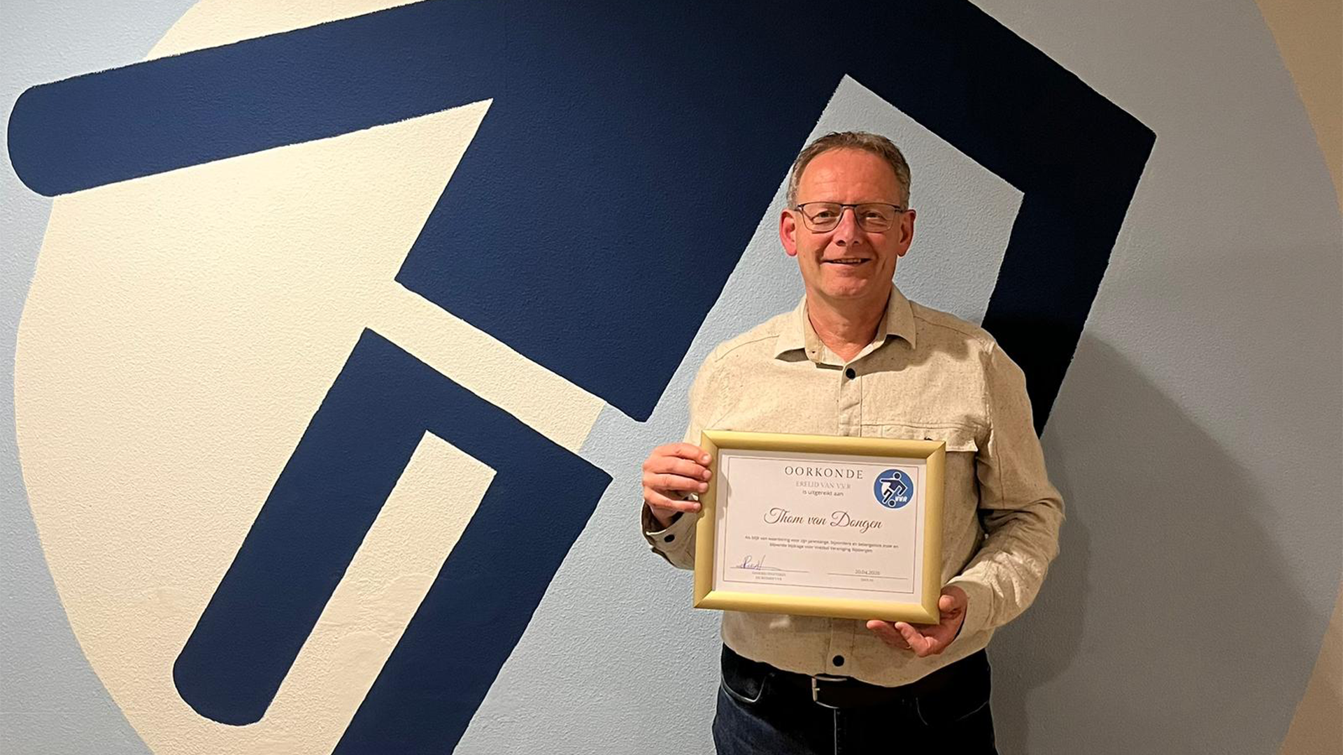 Thom van Dongen benoemd tot erelid van VVR